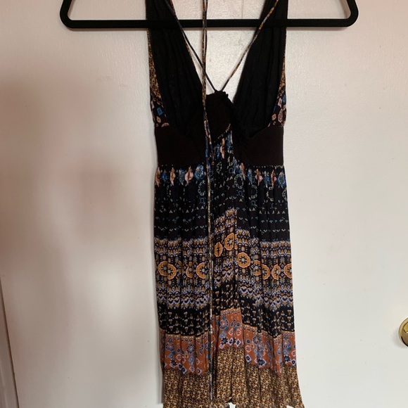 Urban Outfitters Halter Dress - Picture 4 of 7